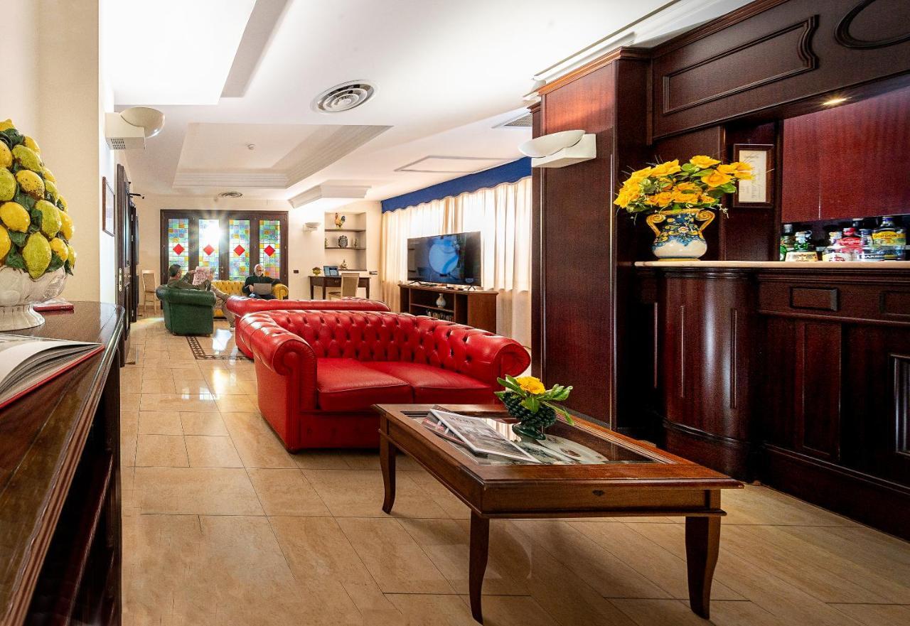 Hotel Sabbie D'Oro Giardini Naxos Luaran gambar