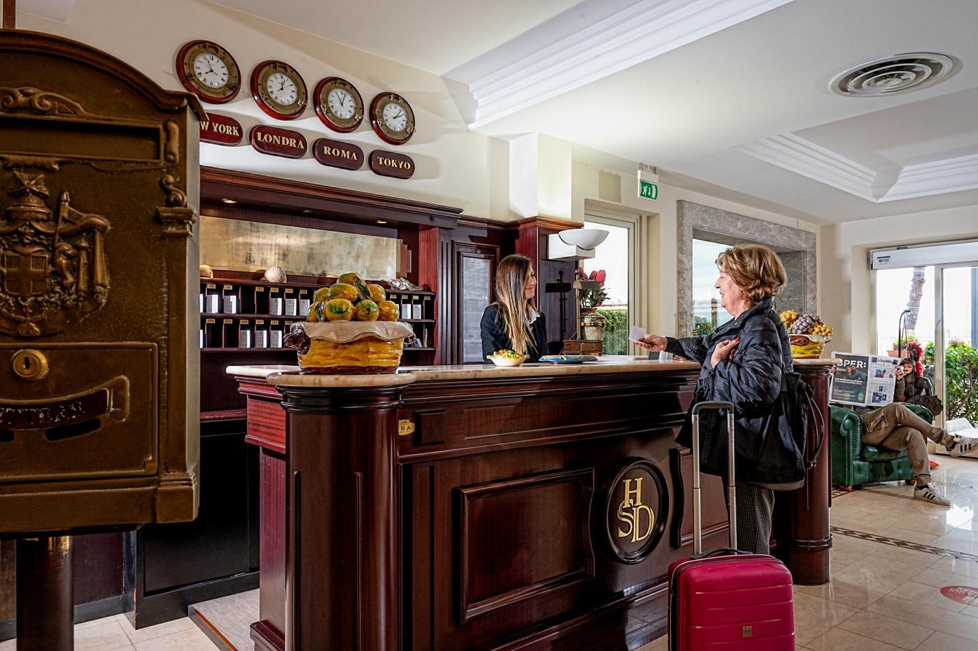 Hotel Sabbie D'Oro Giardini Naxos Luaran gambar