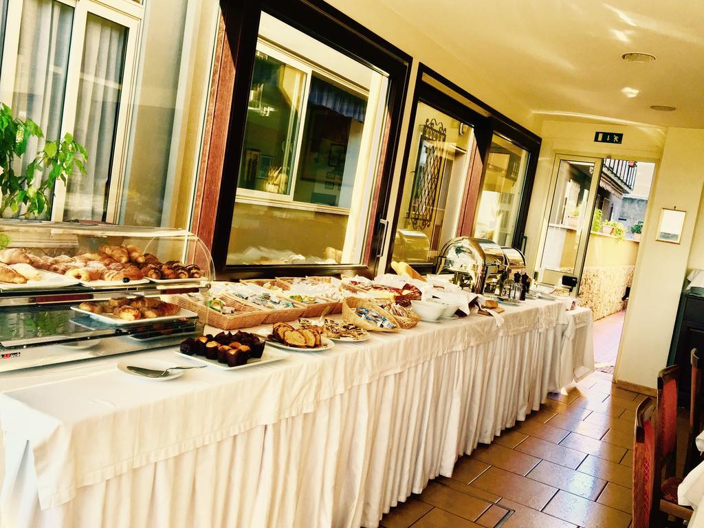 Hotel Sabbie D'Oro Giardini Naxos Luaran gambar