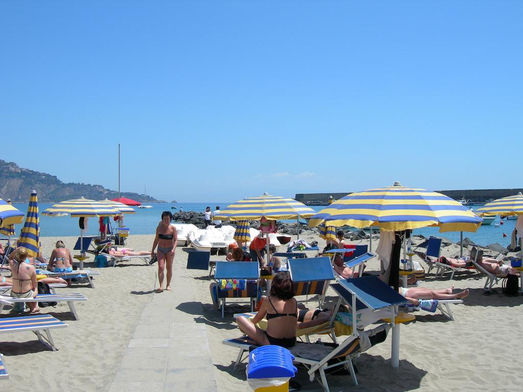 Hotel Sabbie D'Oro Giardini Naxos Luaran gambar